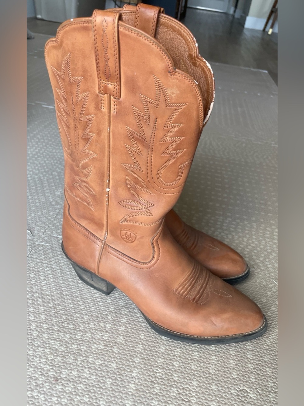 Ariat Tan Leather Women's Western Heeled Boots Size 8
